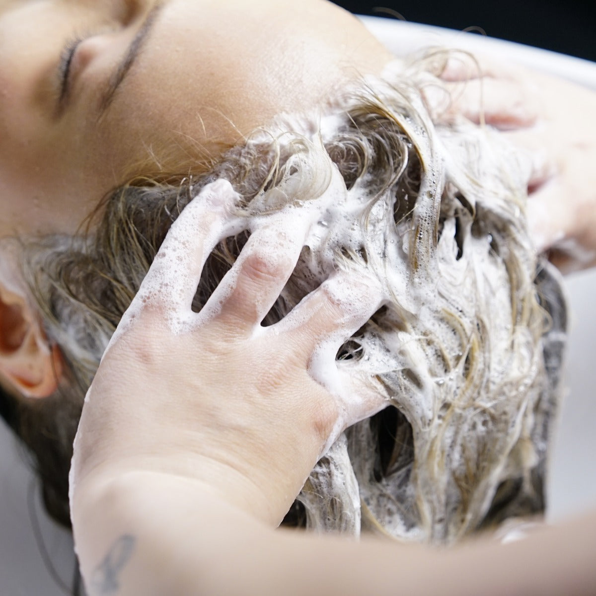 CARE COLOR BRILLIANZ ANTI-FADE SULFATE-FREE SHAMPOO 1L